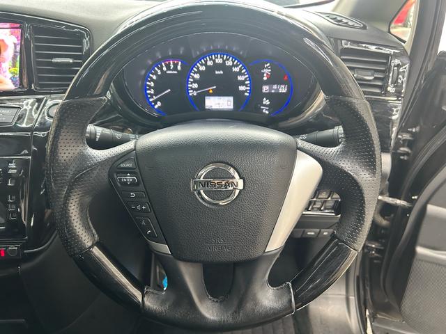 エルグランド ライダー　ブラックライン　黒本革シート　インパルエアロインパルマフラー　Ｗサンルーフ　黒革シート　オーテック　ニスモ１８インチアルミ　ダクトボンネット　フルセグナビＢｌｕｅｔｏｏｔｈバックカメラ　２４カ月点検整備セラミックコーティング施工（39枚目）