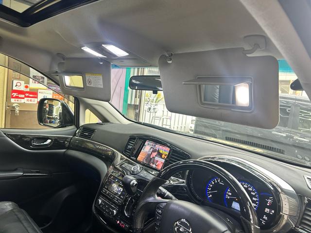 エルグランド ライダー　ブラックライン　黒本革シート　インパルエアロインパルマフラー　Ｗサンルーフ　黒革シート　オーテック　ニスモ１８インチアルミ　ダクトボンネット　フルセグナビＢｌｕｅｔｏｏｔｈバックカメラ　２４カ月点検整備セラミックコーティング施工（46枚目）