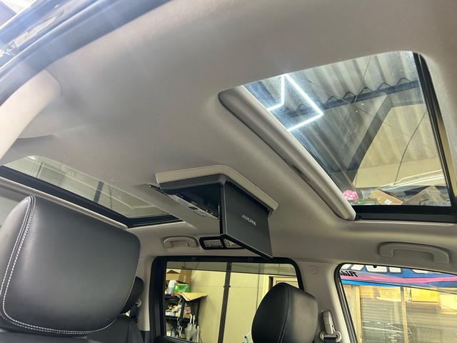 エルグランド ライダー　ブラックライン　黒本革シート　インパルエアロインパルマフラー　Ｗサンルーフ　黒革シート　オーテック　ニスモ１８インチアルミ　ダクトボンネット　フルセグナビＢｌｕｅｔｏｏｔｈバックカメラ　２４カ月点検整備セラミックコーティング施工（49枚目）