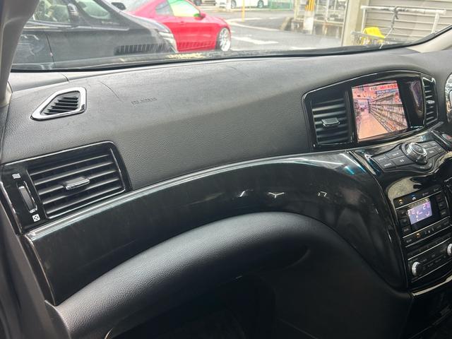 エルグランド ライダー　ブラックライン　黒本革シート　インパルエアロインパルマフラー　Ｗサンルーフ　黒革シート　オーテック　ニスモ１８インチアルミ　ダクトボンネット　フルセグナビＢｌｕｅｔｏｏｔｈバックカメラ　２４カ月点検整備セラミックコーティング施工（59枚目）