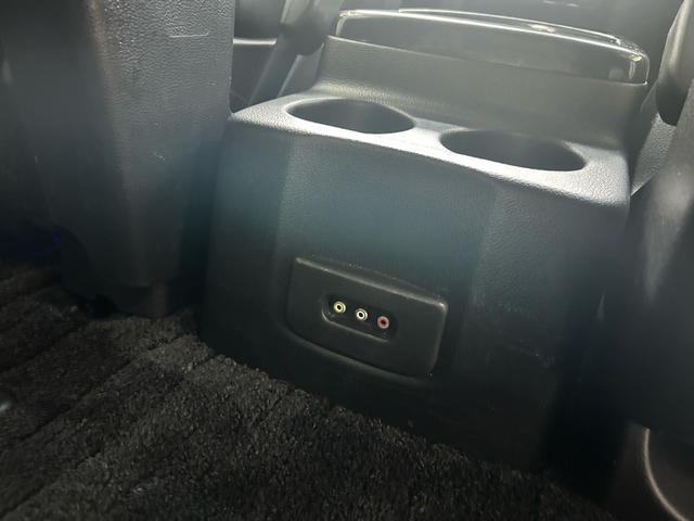 エルグランド ライダー　ブラックライン　黒本革シート　インパルエアロインパルマフラー　Ｗサンルーフ　黒革シート　オーテック　ニスモ１８インチアルミ　ダクトボンネット　フルセグナビＢｌｕｅｔｏｏｔｈバックカメラ　２４カ月点検整備セラミックコーティング施工（61枚目）