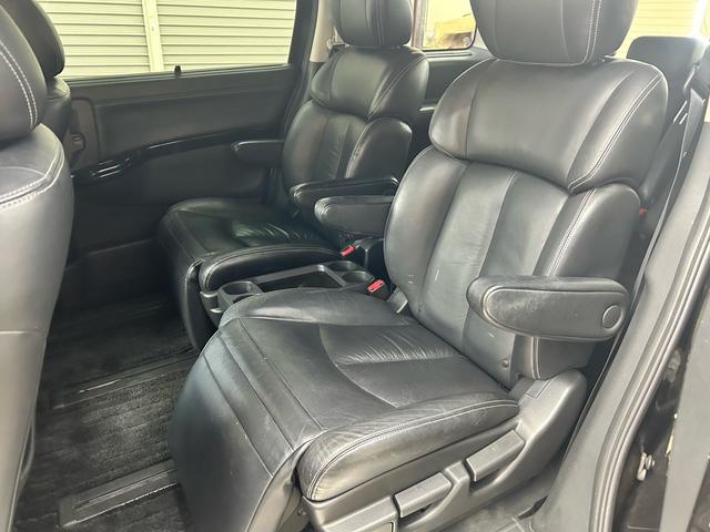 エルグランド ライダー　ブラックライン　黒本革シート　インパルエアロインパルマフラー　Ｗサンルーフ　黒革シート　オーテック　ニスモ１８インチアルミ　ダクトボンネット　フルセグナビＢｌｕｅｔｏｏｔｈバックカメラ　２４カ月点検整備セラミックコーティング施工（63枚目）