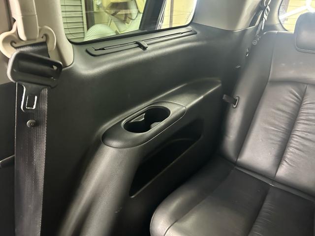 エルグランド ライダー　ブラックライン　黒本革シート　インパルエアロインパルマフラー　Ｗサンルーフ　黒革シート　オーテック　ニスモ１８インチアルミ　ダクトボンネット　フルセグナビＢｌｕｅｔｏｏｔｈバックカメラ　２４カ月点検整備セラミックコーティング施工（67枚目）