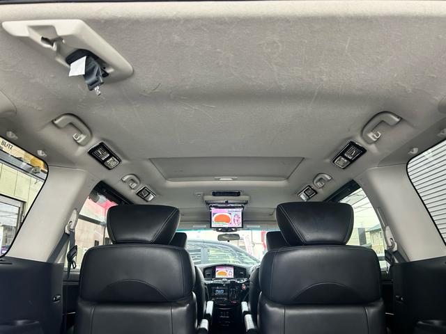 エルグランド ライダー　ブラックライン　黒本革シート　インパルエアロインパルマフラー　Ｗサンルーフ　黒革シート　オーテック　ニスモ１８インチアルミ　ダクトボンネット　フルセグナビＢｌｕｅｔｏｏｔｈバックカメラ　２４カ月点検整備セラミックコーティング施工（75枚目）