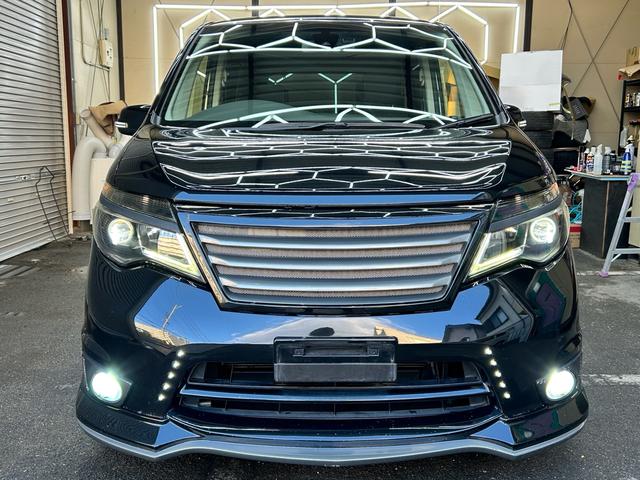 セレナ ハイウェイスター　Ｖセレクション＋セーフティ　ＳＨＶ　ロジャムエアロロジャム４本出しマフラー　フルセグナビＢｌｕｅｔｏｏｔｈバックカメラフリップダウンモニター　両側電動スライドドア　グノーシス１９インチアルミ　セラミックコーティング施工　スマートキー（10枚目）