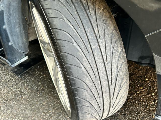 セレナ ハイウェイスター　Ｖセレクション＋セーフティ　ＳＨＶ　ロジャムエアロロジャム４本出しマフラー　フルセグナビＢｌｕｅｔｏｏｔｈバックカメラフリップダウンモニター　両側電動スライドドア　グノーシス１９インチアルミ　セラミックコーティング施工　スマートキー（30枚目）