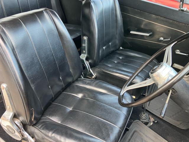 コンテッサ 1300 クーペ 社外アルミ 走行24683Km 8トラ 社外ラジオ 車検整備付 4速ミッション ホワイト PD300(12枚目)