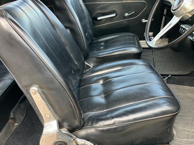 コンテッサ 1300 クーペ 社外アルミ 走行24683Km 8トラ 社外ラジオ 車検整備付 4速ミッション ホワイト PD300(13枚目)