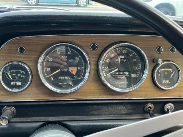 コンテッサ 1300 クーペ 社外アルミ 走行24683Km 8トラ 社外ラジオ 車検整備付 4速ミッション ホワイト PD300(16枚目)