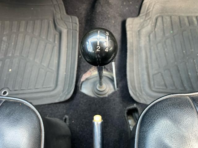 コンテッサ 1300 クーペ 社外アルミ 走行24683Km 8トラ 社外ラジオ 車検整備付 4速ミッション ホワイト PD300(20枚目)