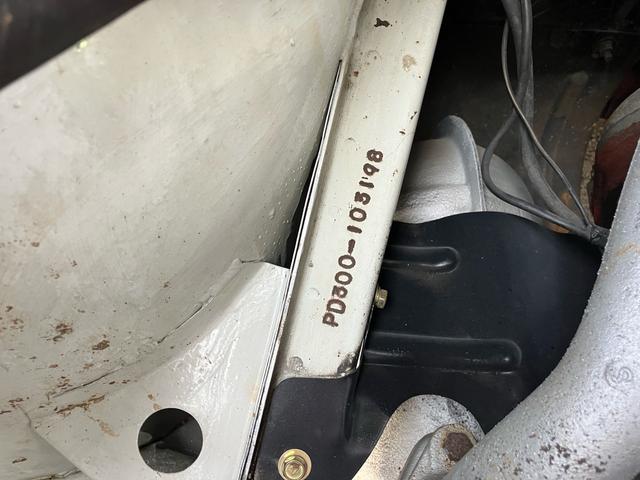 コンテッサ 1300 クーペ 社外アルミ 走行24683Km 8トラ 社外ラジオ 車検整備付 4速ミッション ホワイト PD300(33枚目)