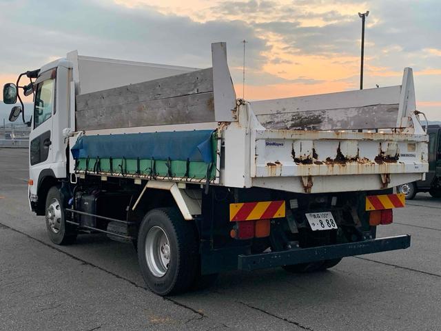 コンドル ベースグレード　トラック　ＭＴ　後輪ダブル　ＡＢＳ　エアコン（6枚目）