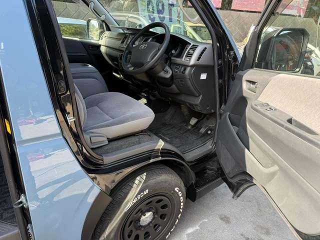 レジアスエースバン スーパーGL ロングボディ ETC丸目レトロルック(16枚目)