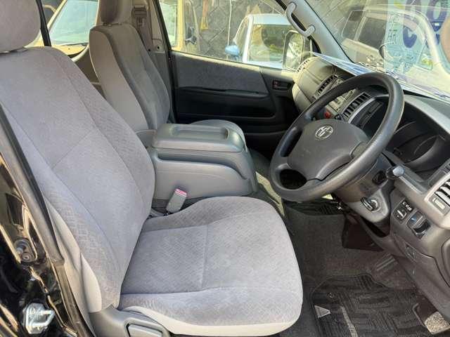 レジアスエースバン スーパーGL ロングボディ ETC丸目レトロルック(17枚目)