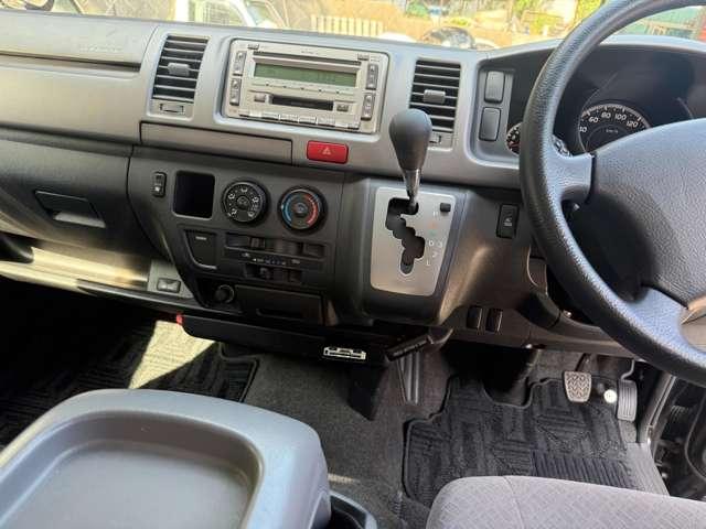 レジアスエースバン スーパーGL ロングボディ ETC丸目レトロルック(20枚目)