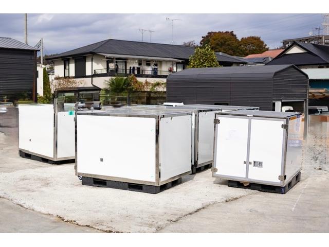 キャリイトラック KCスペシャル 冷凍冷蔵車 特別使用車 自社開発コンテナ 2コンプレッサー マグネットロック 観音開き 軽トラック MT アルミホイール エアコン パワーウィンドウ 運転席エアバッグ 助手席エアバッグ 4WD MT(19枚目)