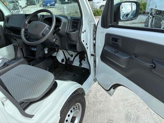 キャリイトラック 　スズキ　冷凍車　冷蔵車　軽冷凍冷蔵車　架装済み　－２５℃対応　サーマルマスター冷凍機　Ｃ＆Ｈ社製コンテナ　４ＷＤ　ＭＴ　観音開き　軽トラック　自社開発コンテナ（8枚目）