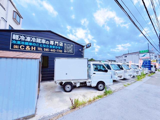 ＮＴ１００クリッパートラック 　ニッサン　冷凍車　冷蔵車　軽冷凍冷蔵車　架装済み　－２５℃対応　サーマルマスター冷凍機　Ｃ＆Ｈ社製コンテナ　４ＷＤ　ＡＴ　観音開き　軽トラック　自社開発コンテナ　シルバー塗替え（31枚目）