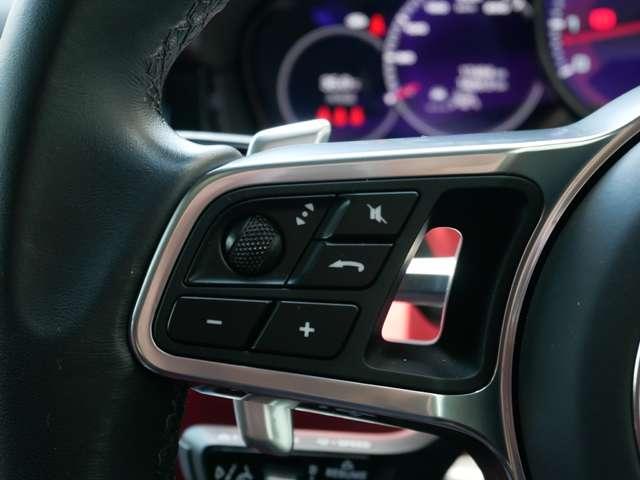 カイエンクーペ プラチナ　エディション　ティプトロニックＳ　リアセンターシー　ターボ　２２インチＡＷ　純正エアサス　ＢＯＳＥ　スポーツテールパイプ　全周囲カメラ　クレストエンボスヘッドレスト　禁煙（61枚目）