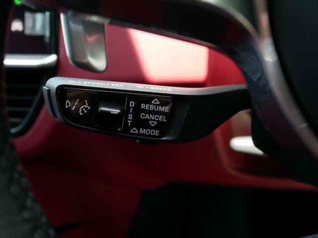 カイエンクーペ プラチナ　エディション　ティプトロニックＳ　リアセンターシー　ターボ　２２インチＡＷ　純正エアサス　ＢＯＳＥ　スポーツテールパイプ　全周囲カメラ　クレストエンボスヘッドレスト　禁煙（66枚目）