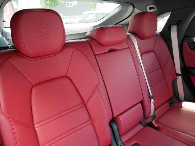 カイエンクーペ プラチナ　エディション　ティプトロニックＳ　リアセンターシー　ターボ　２２インチＡＷ　純正エアサス　ＢＯＳＥ　スポーツテールパイプ　全周囲カメラ　クレストエンボスヘッドレスト　禁煙（73枚目）