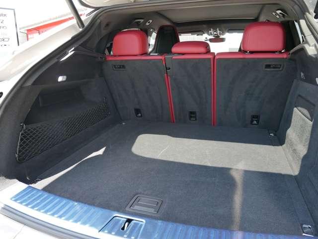 カイエンクーペ プラチナ　エディション　ティプトロニックＳ　リアセンターシー　ターボ　２２インチＡＷ　純正エアサス　ＢＯＳＥ　スポーツテールパイプ　全周囲カメラ　クレストエンボスヘッドレスト　禁煙（76枚目）