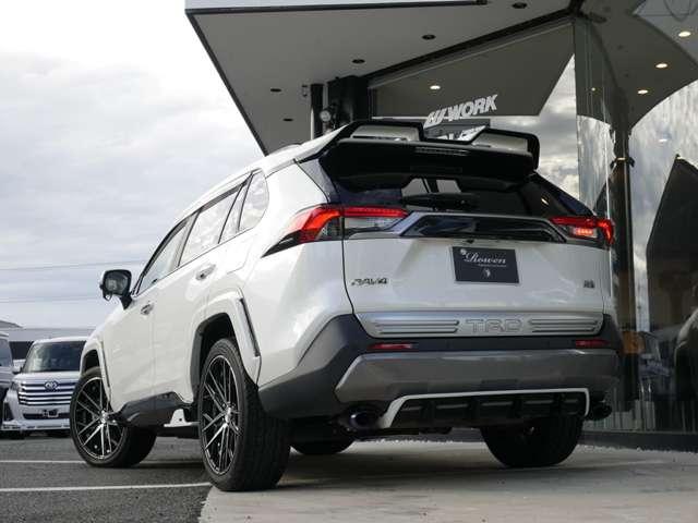 ＲＡＶ４ 　Ｒｏｗｅｎエアロ　Ｒｏｗｅｎ２０　ＡＷ　禁煙　パノラマルーフ　ＴＲＤオーバーフェンダー　社外リアウイング　寒冷地仕様　純正９型ＳＤナビ　ドラレコ　ＬＥＤルームランプ　シートヒーター追加カスタムオーダー（11枚目）