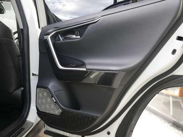 ＲＡＶ４ 　Ｒｏｗｅｎエアロ　Ｒｏｗｅｎ２０　ＡＷ　禁煙　パノラマルーフ　ＴＲＤオーバーフェンダー　社外リアウイング　寒冷地仕様　純正９型ＳＤナビ　ドラレコ　ＬＥＤルームランプ　シートヒーター追加カスタムオーダー（37枚目）