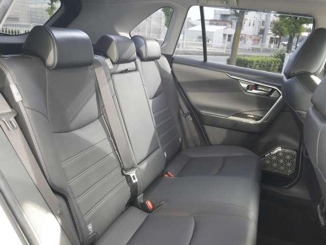 ＲＡＶ４ 　Ｒｏｗｅｎエアロ　Ｒｏｗｅｎ２０　ＡＷ　禁煙　パノラマルーフ　ＴＲＤオーバーフェンダー　社外リアウイング　寒冷地仕様　純正９型ＳＤナビ　ドラレコ　ＬＥＤルームランプ　シートヒーター追加カスタムオーダー（38枚目）