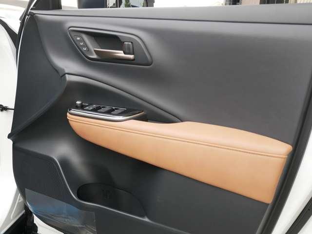 クラウンスポーツ ２．５　Ｚ　Ｅ－Ｆｏｕｒ　新品Ｒｏｗｅｎフルエアロ　新品ＷＯＲＫ　ＥＭＩＴＺ　ＳＴＲＡＨＬ２１ＡＷ　新品タイヤ　新品ＲＳＲ車高調　パノラマルーフ　本革サンドブラウン　デジタルインナーミラー　禁煙　追加カスタムオーダー可（34枚目）