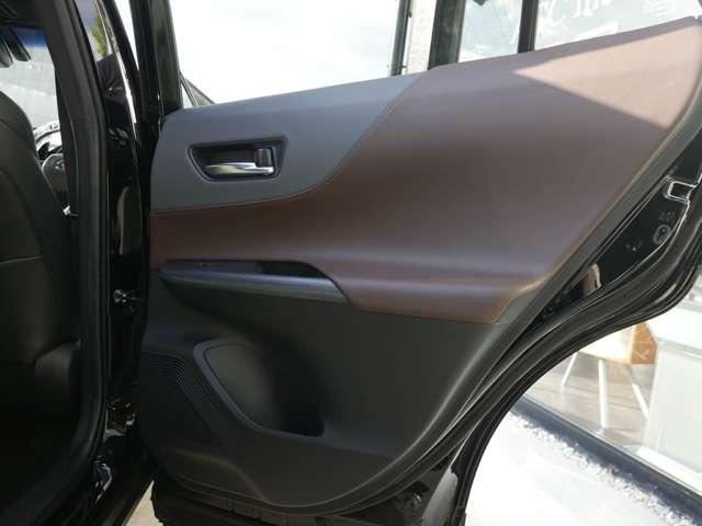 ハリアー Ｚ　ＪＢＬ　Ｐｒｅｍｉｕｍ　Ｓｏｕｎｄ　Ｄインナーミラー　新品Ｒｏｗｅｎフルエアロ　新品Ｒｏｗｅｎ新作２１ＡＷ　新品ＢＬＩＴＺ車高調　新品４本出しマフラー　新品ＰＨＥＶグリル　ＰＨＥＶリアバンパー　ヴァレ（45枚目）