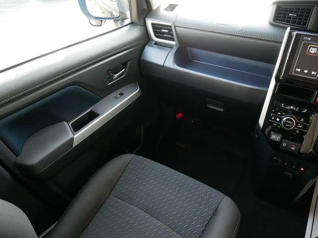 ルーミー カスタムＧ　新品Ｒｏｗｅｎエアロ　新品４本出しマフラー　新品ＷＯＲＫ１７インチＡＷ　新品ＲＳＲダウンサス　全周囲カメラ　前後ドラレコ　シートヒーター　禁煙　追加カスタムオーダー可（30枚目）