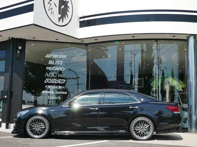 クラウンハイブリッド ハイブリッド　２．５　Ｇ　新品Ｒｏｗｅｎフルエアロ　新品ＢＬＩＴＺ車高調　新品２０インチＡＷ　パノラミックモニター　革シート　シートヒーター　レーダークルーズ　追加カスタムオーダー可（4枚目）