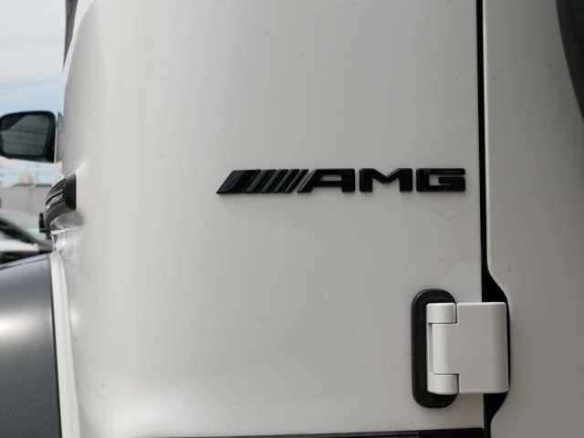 Ｇクラス Ｇ６３　マグノヒーローエディション　左Ｈ１８０台限定車　ＡＭＧナイトパッケージマグノ　ＡＭＧナイトパッケージＩＩ　ＡＭＧ２２インチＡＷ　プラチナホワイトインテリア　チェリーウッドフロア　正規ディーラー車　禁煙　純正ラゲージマット　保証書（18枚目）