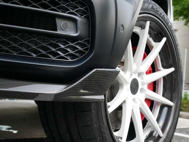 Ｇクラス Ｇ６３　マグノヒーローエディション　１８０台限定車　ＡＭＧナイトパッケージ・マグノ　ナイトパッケージＩＩ　マグノナイトブラックアクセント　カーボンファイバーインテリアトリム　パフォーマンスステアリング　内外装ドライカーボンパーツ装着　Ａ（14枚目）