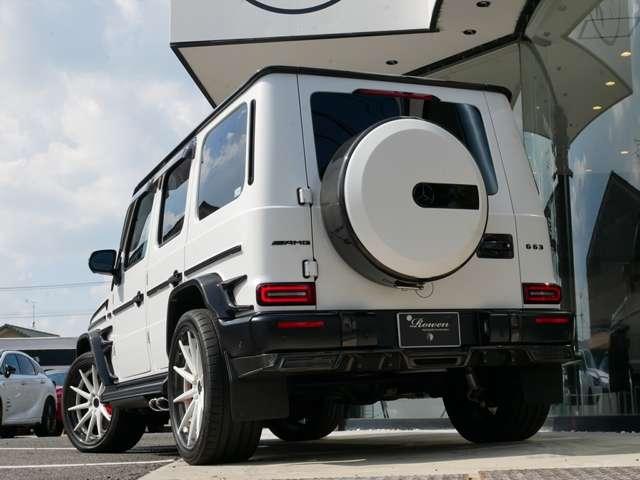 Ｇクラス Ｇ６３　マグノヒーローエディション　１８０台限定車　ＡＭＧナイトパッケージ・マグノ　ナイトパッケージＩＩ　マグノナイトブラックアクセント　カーボンファイバーインテリアトリム　パフォーマンスステアリング　内外装ドライカーボンパーツ装着　Ａ（19枚目）