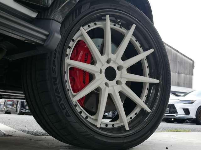 Ｇクラス Ｇ６３　マグノヒーローエディション　１８０台限定車　ＡＭＧナイトパッケージ・マグノ　ナイトパッケージＩＩ　マグノナイトブラックアクセント　カーボンファイバーインテリアトリム　パフォーマンスステアリング　内外装ドライカーボンパーツ装着　Ａ（38枚目）