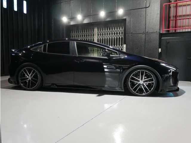 プリウス G Rowen新車コンプリート フルエアロ BLITZ車高調 Rowen20AW 追加カスタムオーダー可(9枚目)
