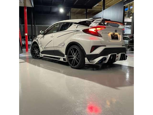 C-HR ハイブリッド 1.8 S ROWENエアロKIT BLITZ車高調 20インチAW 4本出しマフラー オリジナルフロアマット  追加カスタムオーダー可(14枚目)
