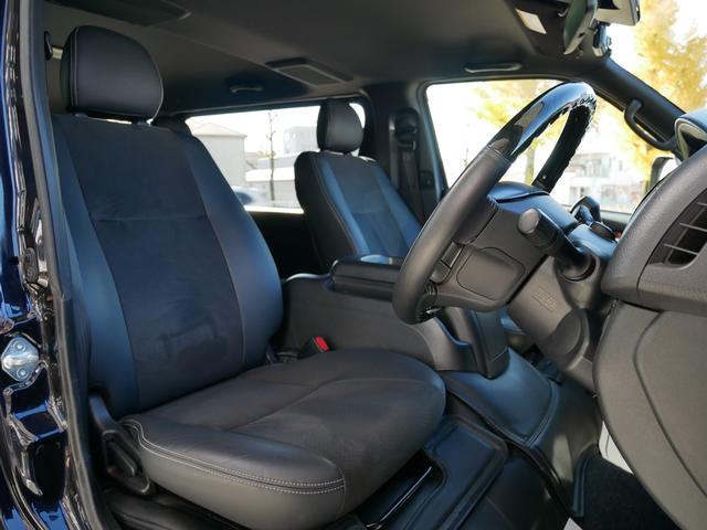 ハイエースバン スーパーＧＬ　ダークプライムＩＩ　ＦＬＥＸ　ＲｅＣｌａｓｓｉｃフェイス　ＣｌａｓｓｉｃＬＥＤテール　ベッドキット　１６インチＣｌａｓｓｉｃホイール　パノラミックビュー　純正７型ナビ　フルセグＴＶ　Ｔセーフティ　エンジンカバー　禁煙（32枚目）