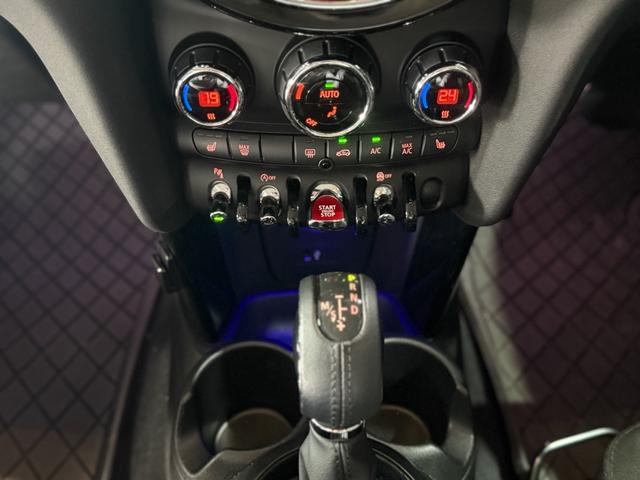 ＭＩＮＩ クーパーＳＤ　６０イヤーズエディション　コンフォートアクセス・ボードモニター・パークディスタンスリアビューカ・バックカメラ・禁煙・スペアキー・クルーズコントロール（11枚目）