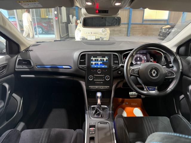 メガーヌ ＧＴ　シートヒーター・バックカメラ・禁煙・フロアマット（25枚目）