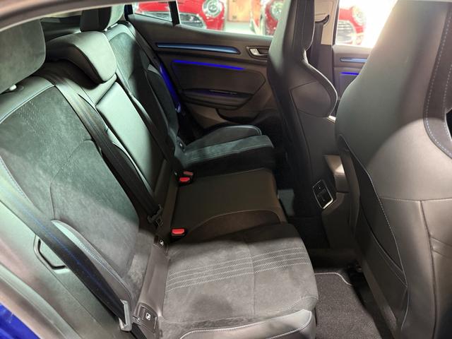 メガーヌ ＧＴ　シートヒーター・バックカメラ・禁煙・フロアマット（26枚目）