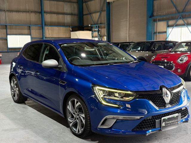 メガーヌ ＧＴ　シートヒーター・バックカメラ・禁煙・フロアマット（40枚目）