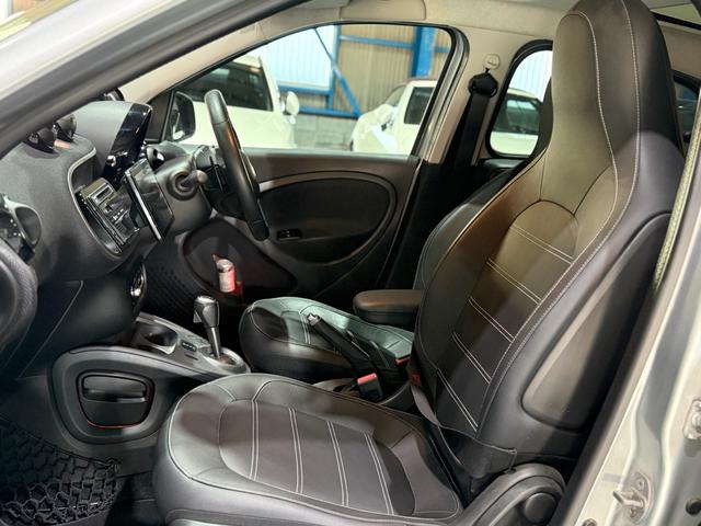 スマートフォーフォー ＢＲＡＢＵＳ　スポーツ　バックカメラ・禁煙・ドラレコ・ＴＶ・Ｂｌｕｅｔｏｏｔｈ・シートヒーター（12枚目）