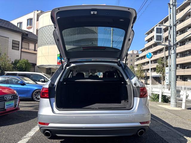 Ａ４アバント ２．０ＴＦＳＩ　アシスタンスｐｋｇ・マトリクスＬＥＤ・バーチャルコックピット・Ａｕｄｉプレセンス・サイドアシスト・アクティブレーンアシスト・アダプティブクルーズコントロール・パワーバックドア・車両取説・スペアキー（17枚目）
