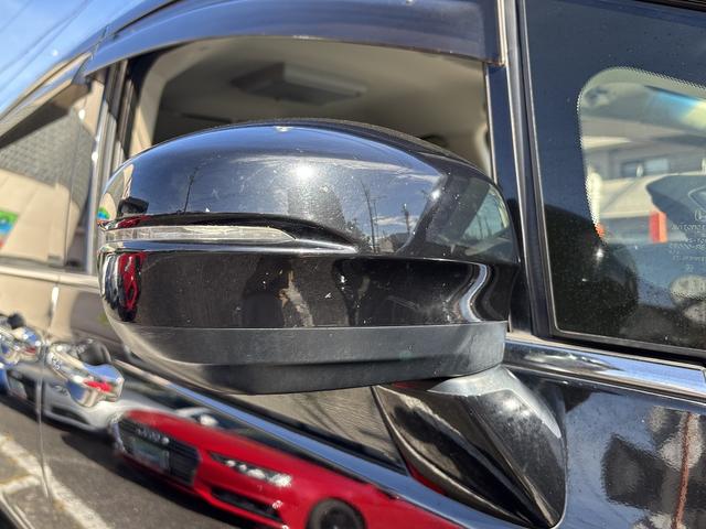 オデッセイ アブソルート・ＥＸホンダセンシング　４ＷＤ・両側電動ドア・純正ナビ・後席モニター・全周囲カメラ・バックカメラ・スマートパーキングアシスト・ブラインドスポット・クルーズコントロール・ヒーター付パワーシート・３ゾーンエアコン・ＥＴＣ（24枚目）