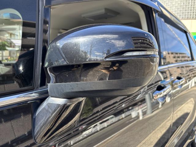 オデッセイ アブソルート・ＥＸホンダセンシング　４ＷＤ・両側電動ドア・純正ナビ・後席モニター・全周囲カメラ・バックカメラ・スマートパーキングアシスト・ブラインドスポット・クルーズコントロール・ヒーター付パワーシート・３ゾーンエアコン・ＥＴＣ（25枚目）