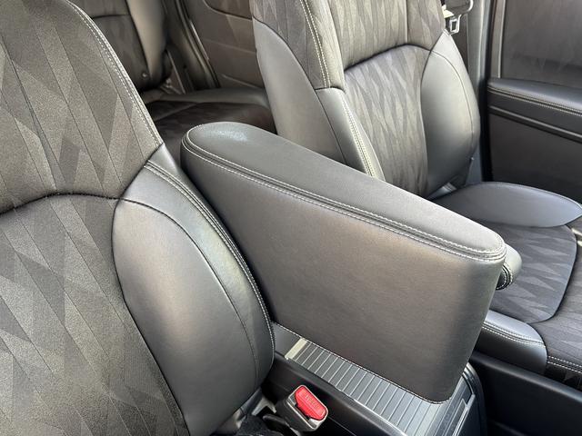 オデッセイ アブソルート・ＥＸホンダセンシング　４ＷＤ・両側電動ドア・純正ナビ・後席モニター・全周囲カメラ・バックカメラ・スマートパーキングアシスト・ブラインドスポット・クルーズコントロール・ヒーター付パワーシート・３ゾーンエアコン・ＥＴＣ（57枚目）