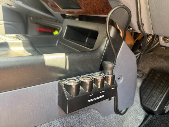 ランドクルーザープラド ＴＸ　ＮＯＸ－ＰＭ適合／丸目変換／ターボタイマー／ＥＴＣ／茶シートカバー／ディーゼル適合車／証明書付／Ｔベルト交換履歴有（6枚目）